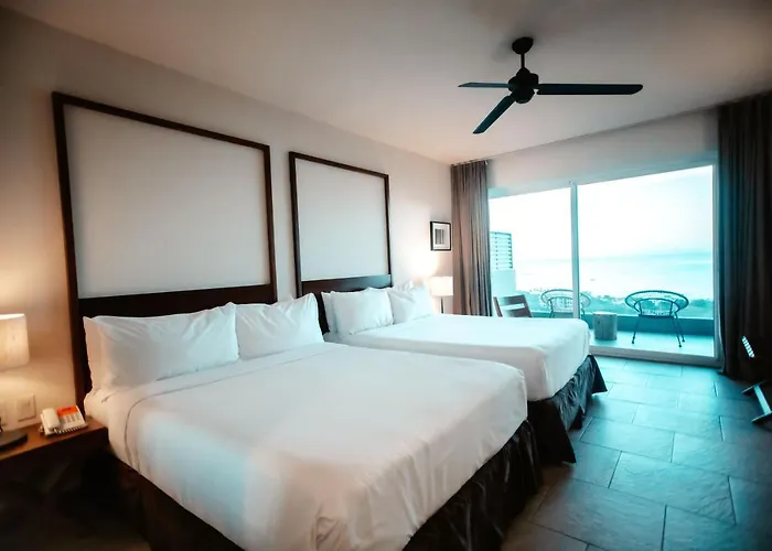 Wyndham Hotel
