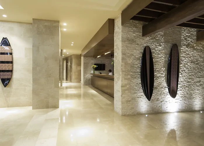 Wyndham Hotel 4*
