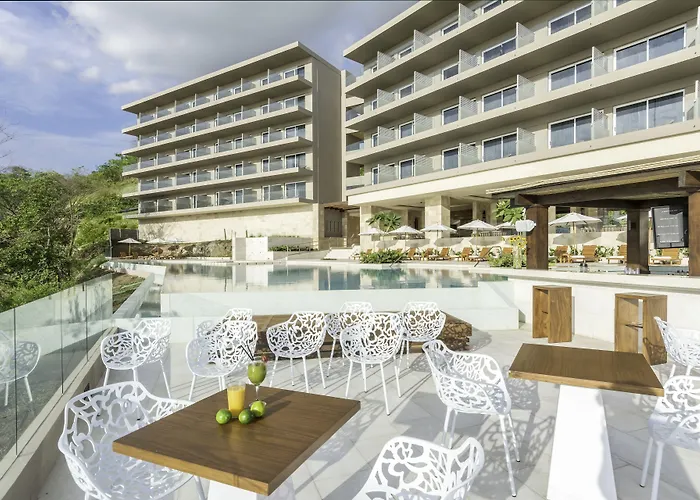 Wyndham Hotel 4*